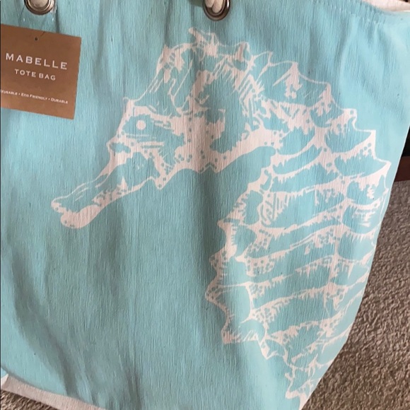 Mabelle Beach Tote Bag - Picture 2 of 3